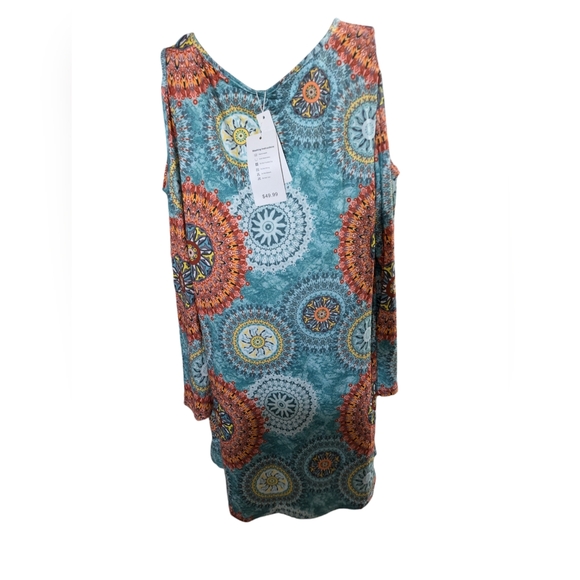 ☮️NWT cold shoulder dress - Picture 5 of 6